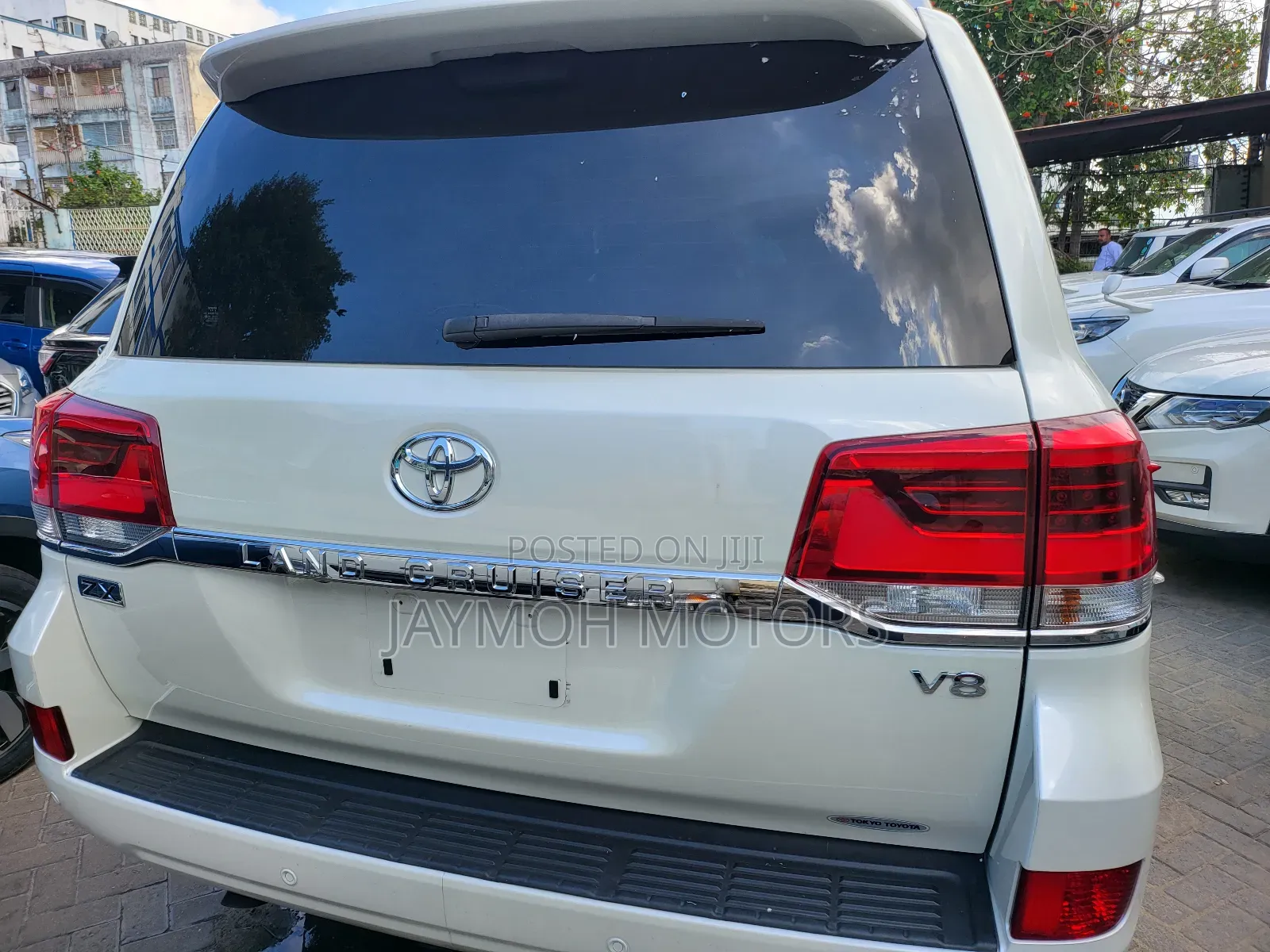 Toyota Land Cruiser 2017 White