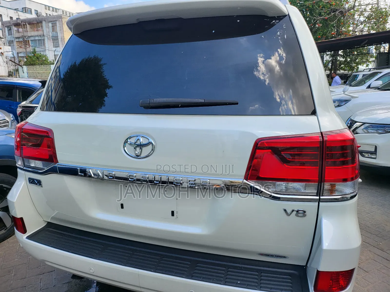 Toyota Land Cruiser 2017 White