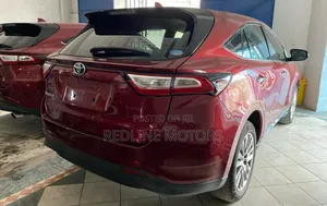 Toyota Harrier 2.0 4WD 2018 Red