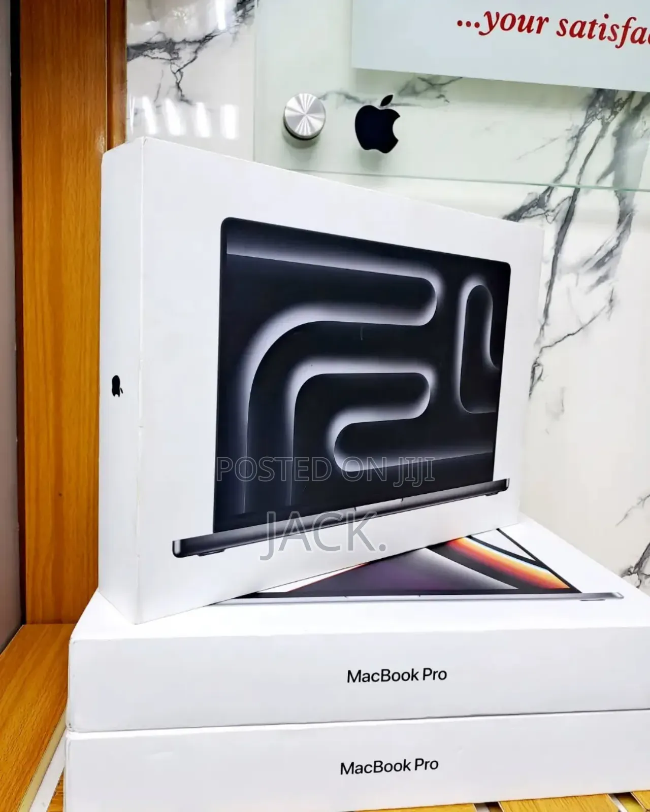 New Apple MacBook Pro 2024 M4 14-inch 16GB Apple M4 Pro SSD 512GB