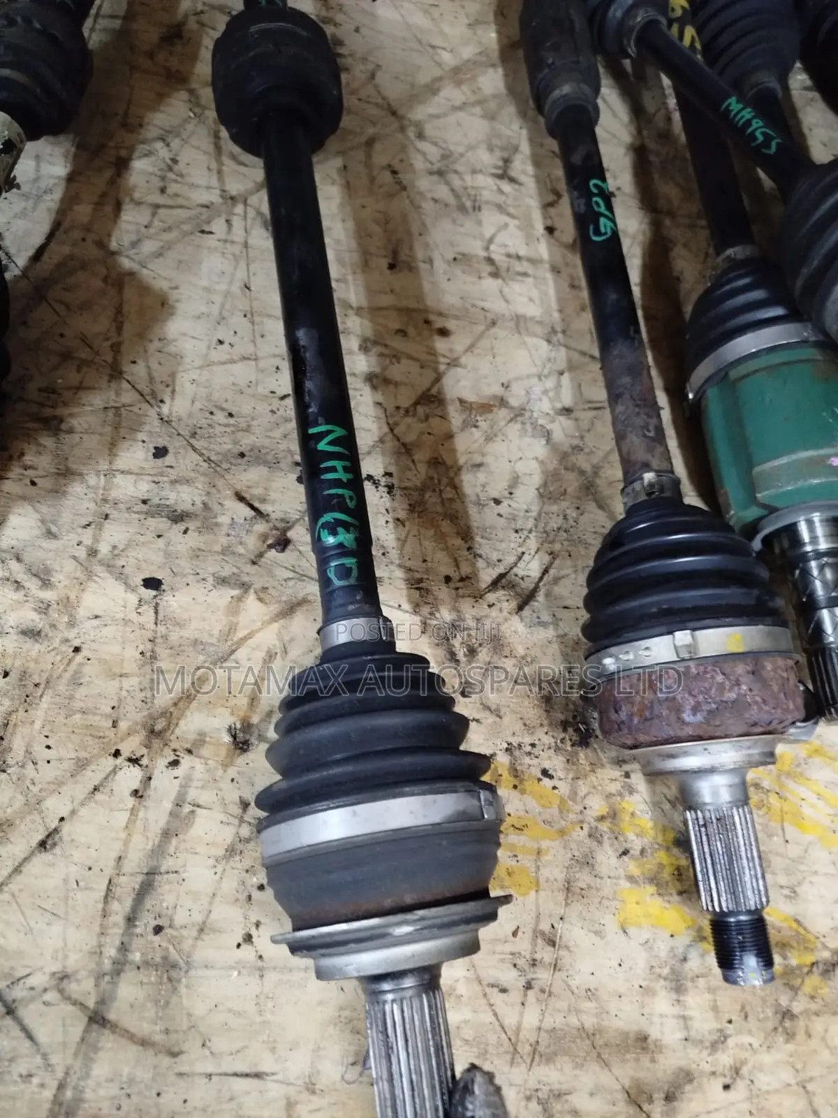 Toyota Vitz NHP130 Driveshaft