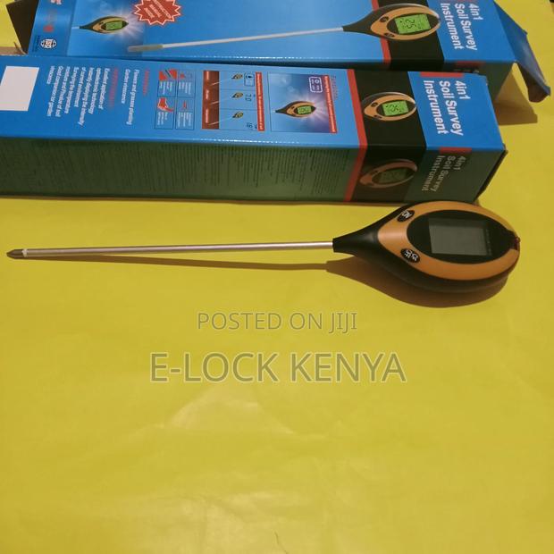 Instant Reading 4 in 1 Soil Meter - main view