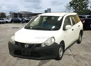 Nissan Advan 2017 White