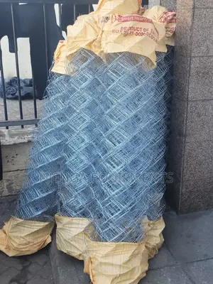 Barbed-Edge Galvanized Mesh 16G 4Ft*18M