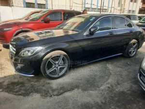 Mercedes-Benz C200 2018 Black