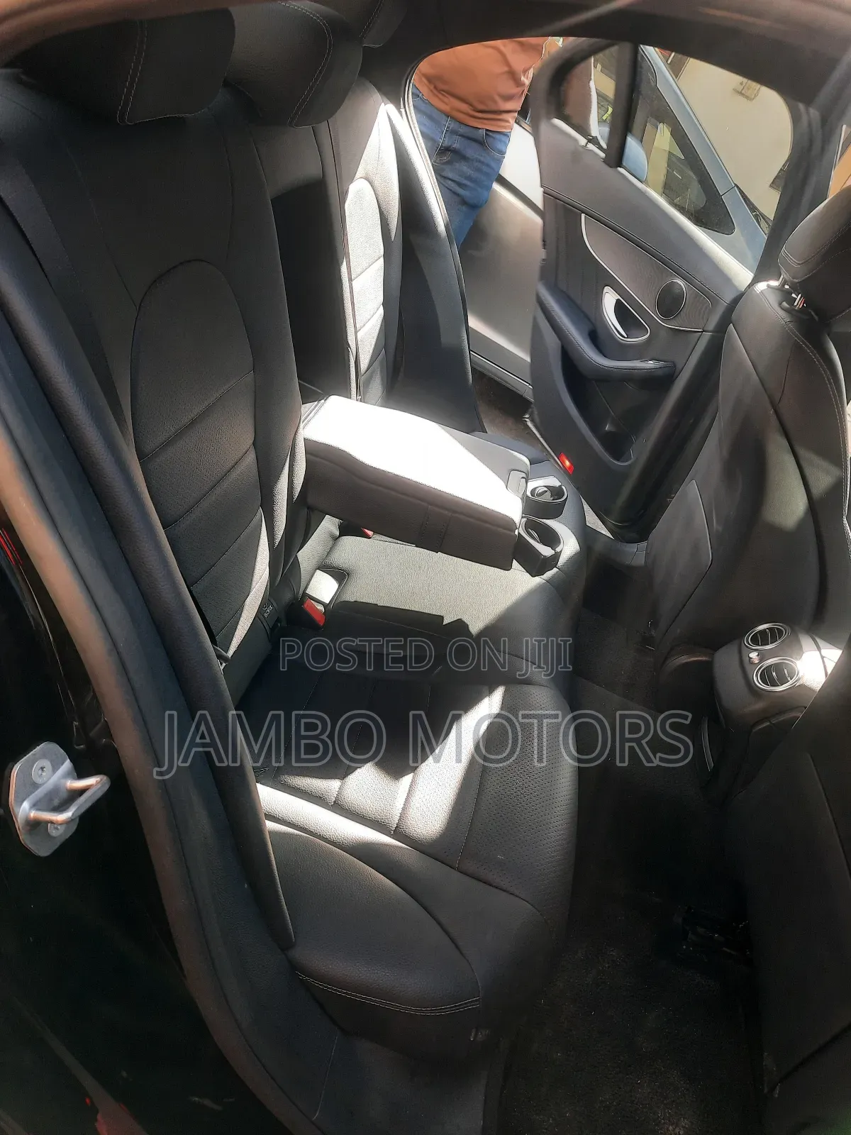 Mercedes-Benz C200 2018 Black