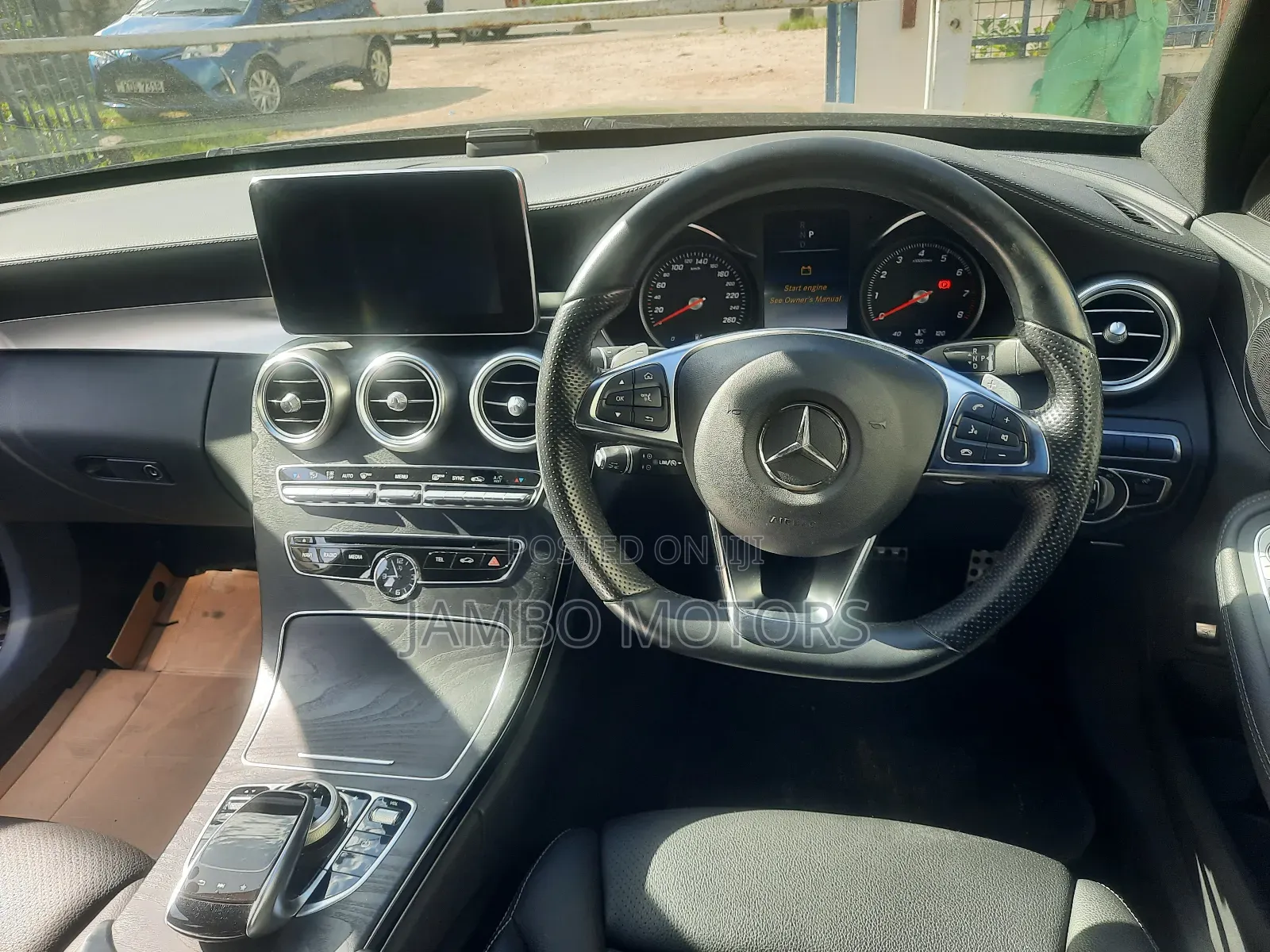 Mercedes-Benz C200 2018 Black