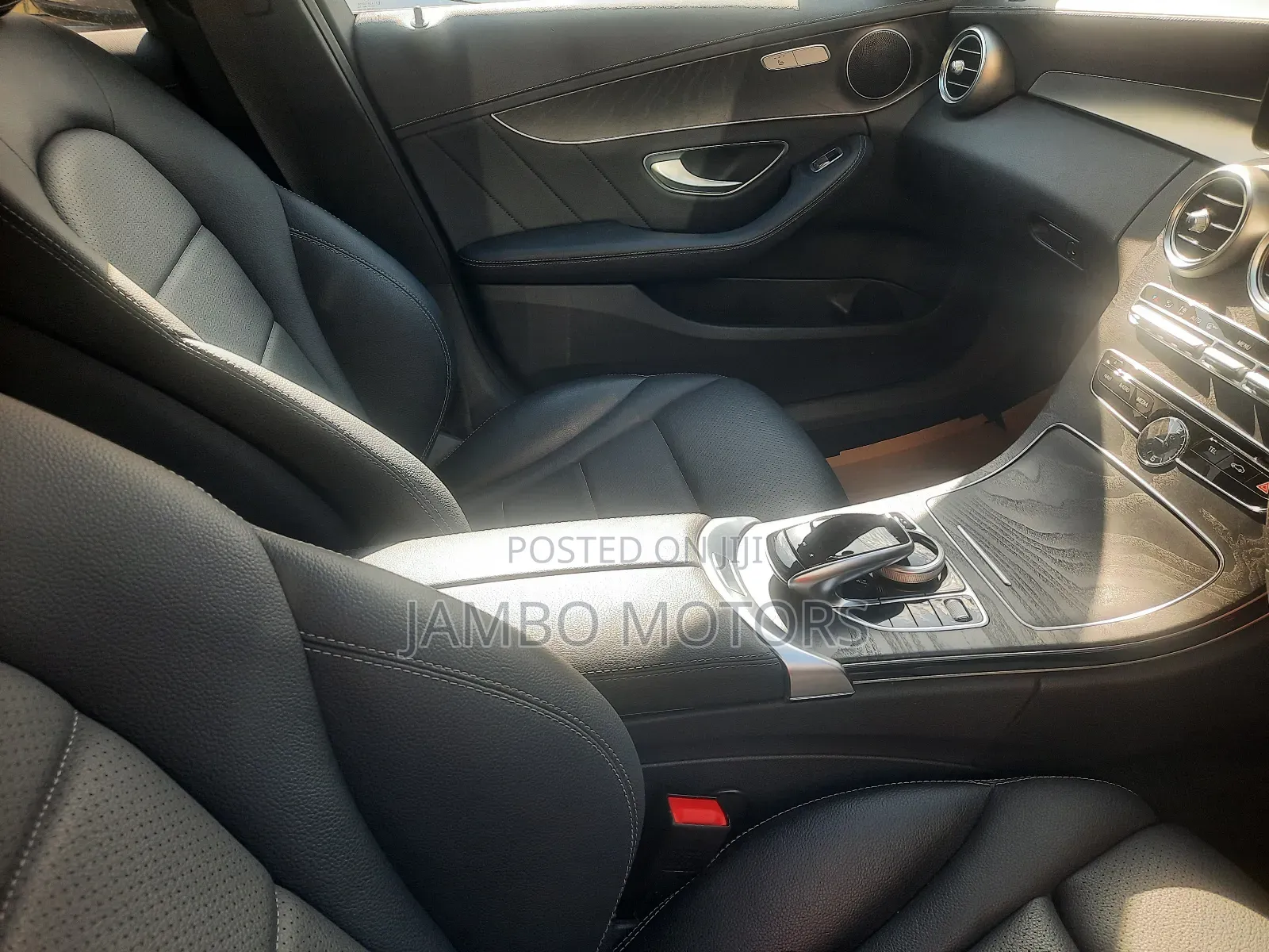 Mercedes-Benz C200 2018 Black