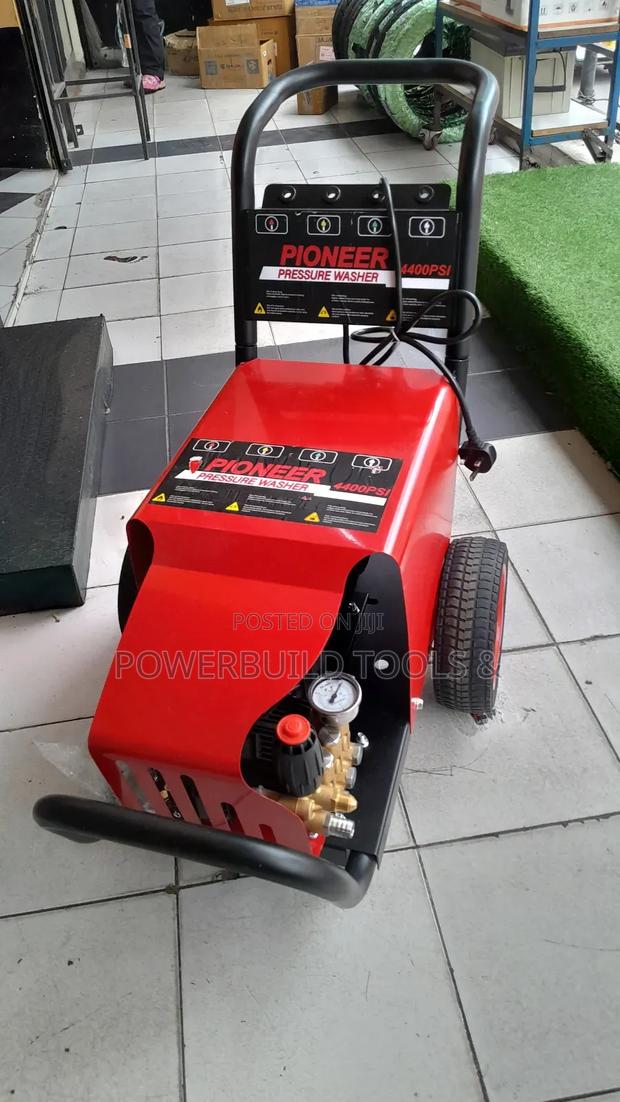 Pioneer UK Standard 4400psi Carwash Machine