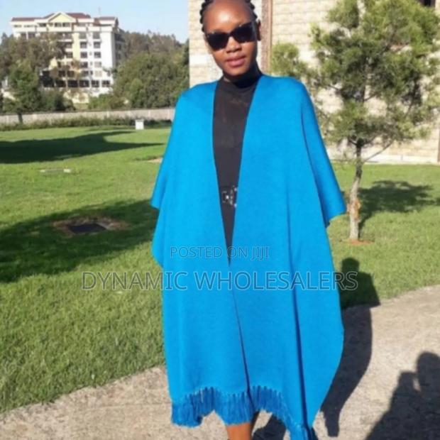 Vivo Basic Double Layered Wrap Poncho - thumbnail 3