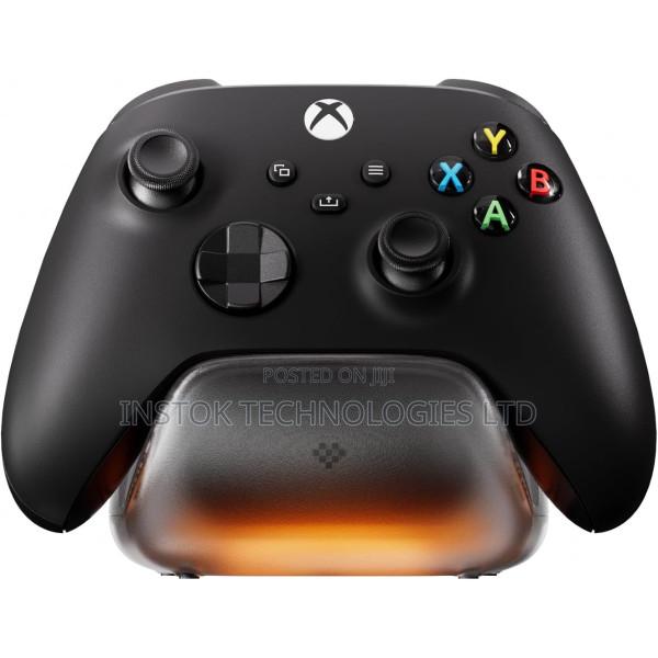 8bitdo Charging Dock for Xbox Wireless Controllers