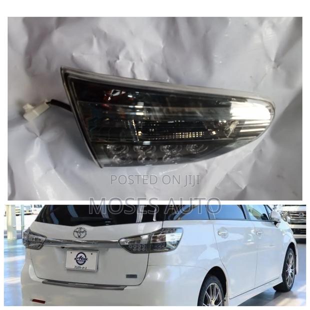 Wish 2010-2018 Boot Lights