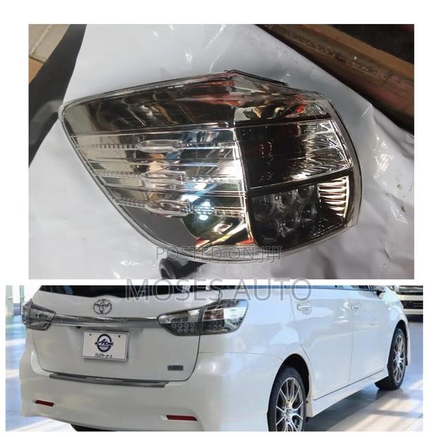 Wish 2010-2018 Back Light/Taillight - main view