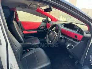 Toyota Sienta 2017 White