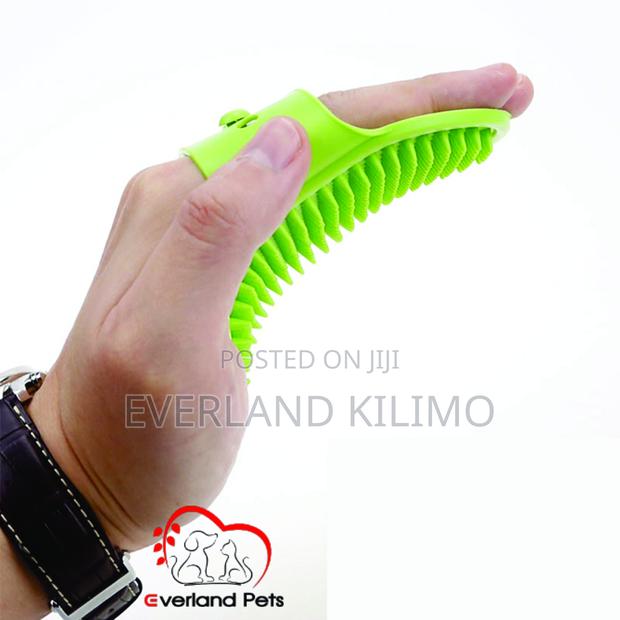 Proffesional Pet Grooming Brush - main view