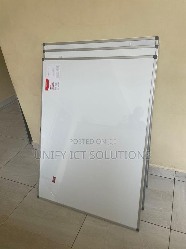 Whiteboard 4x3 Whiteboard With Free Duster - thumbnail 3