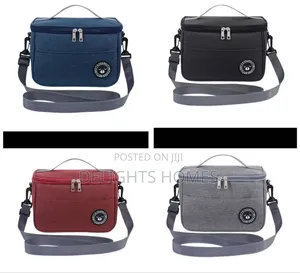 Portable Thermal Insulated Waterproof Lunch Bag.