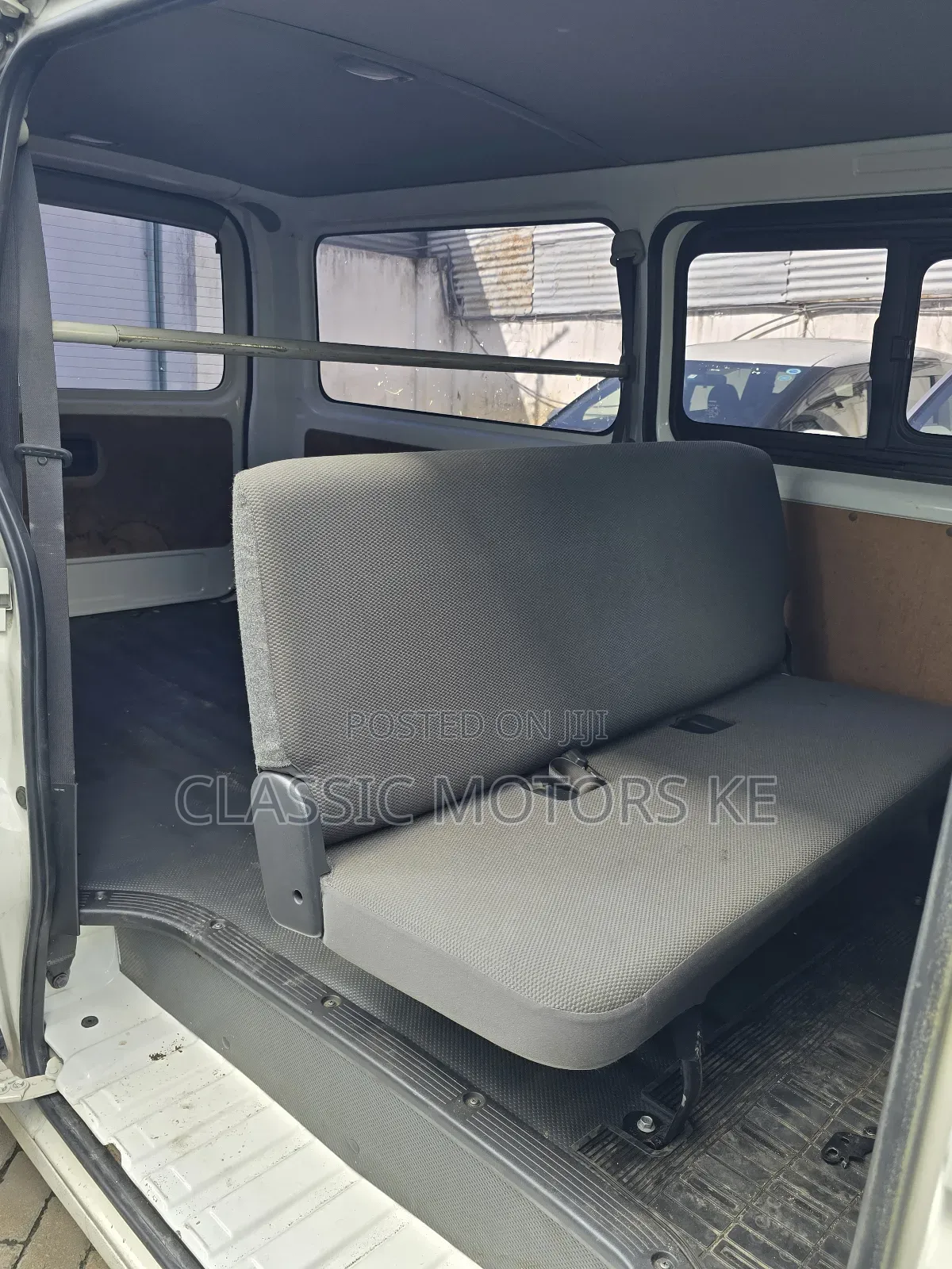Toyota HiAce 2018 White