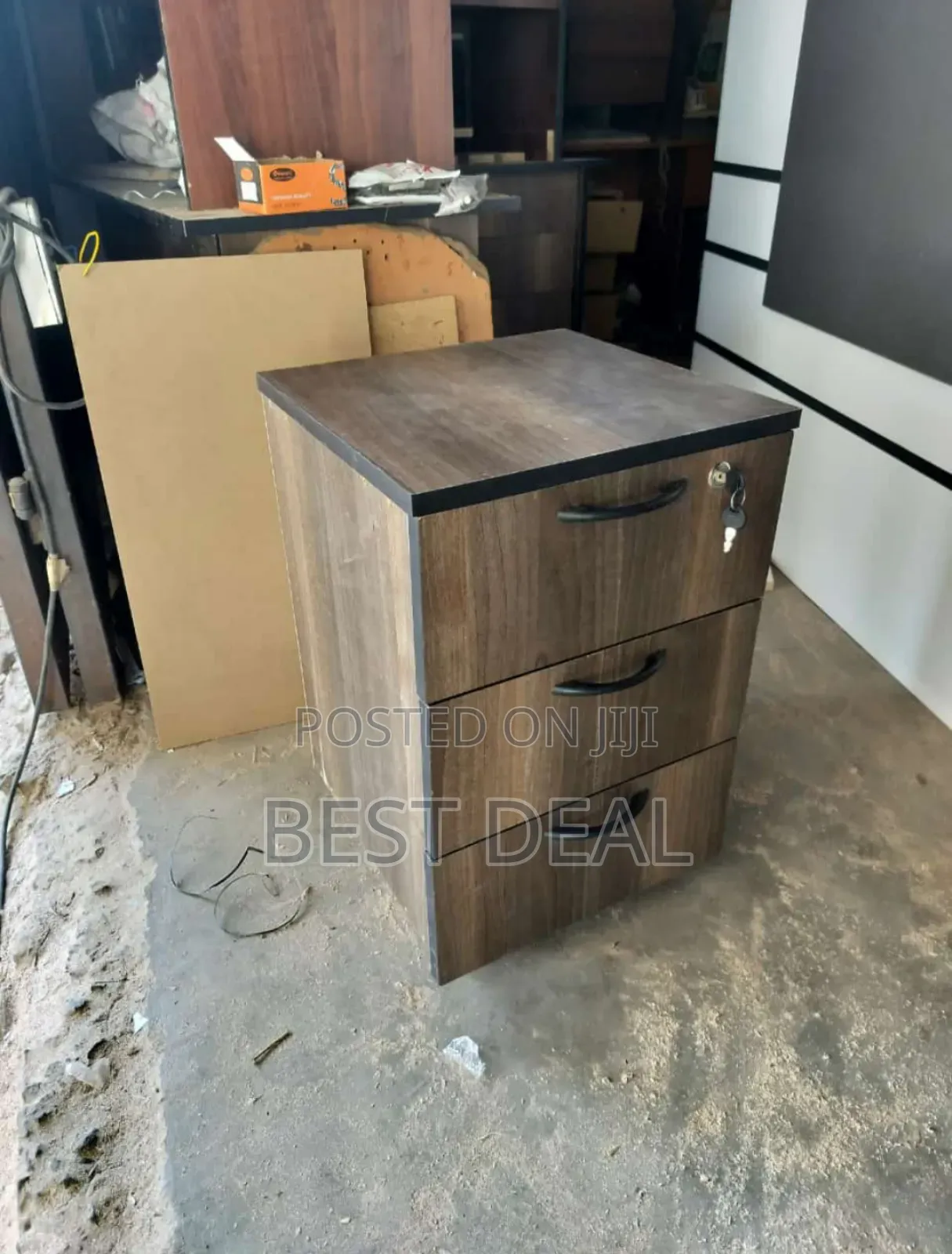 Side Drawer