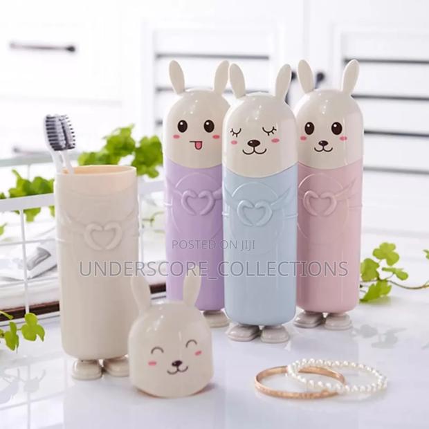 *Cute Portable Rabbit Themed Kids Toothbrush Holders .