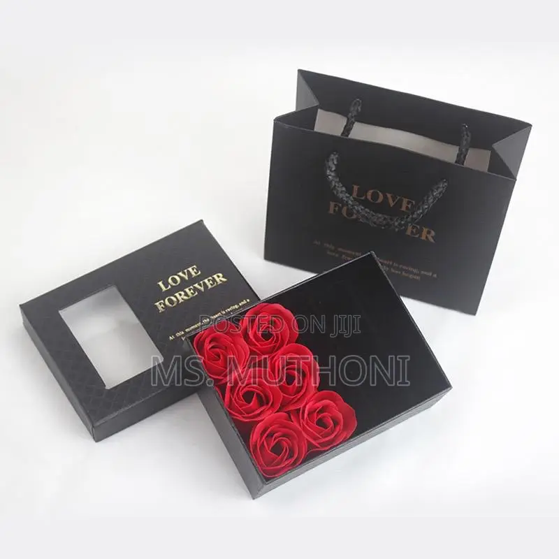 Trendy Hot Floral Ladies Jewellery Set