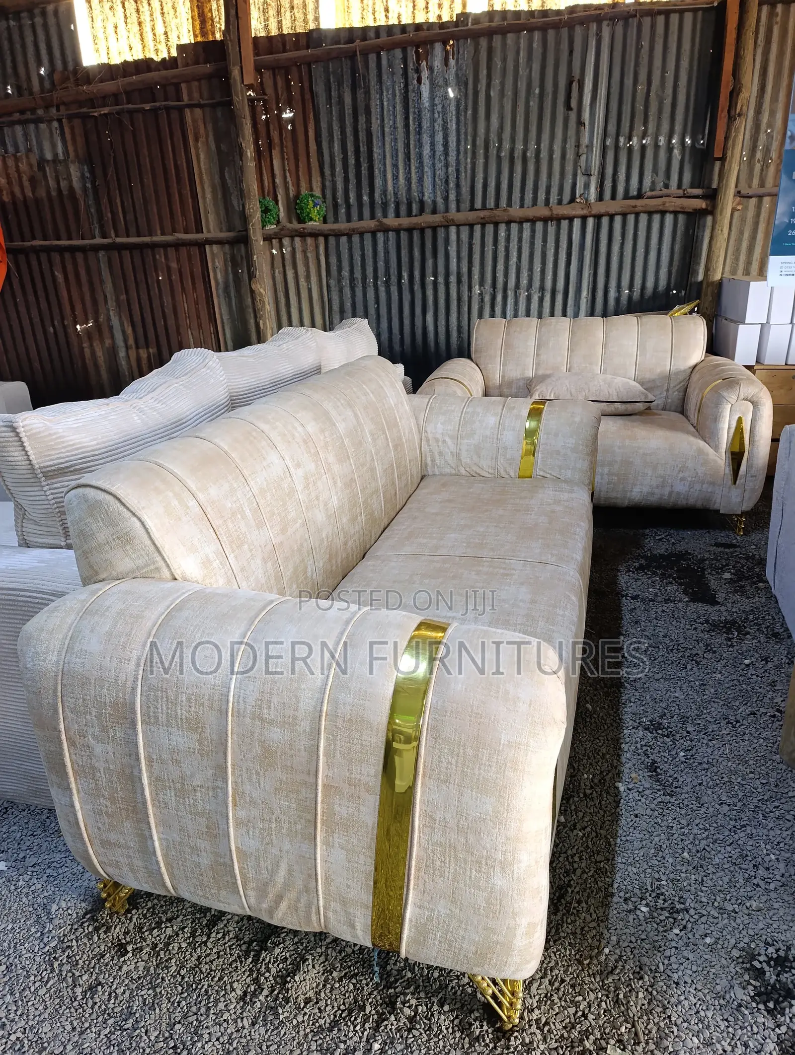 Classy Modern 5 Seater Sofa