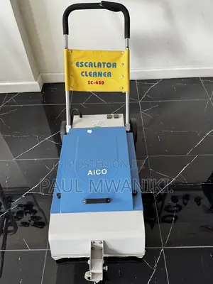 Escalator Cleaner