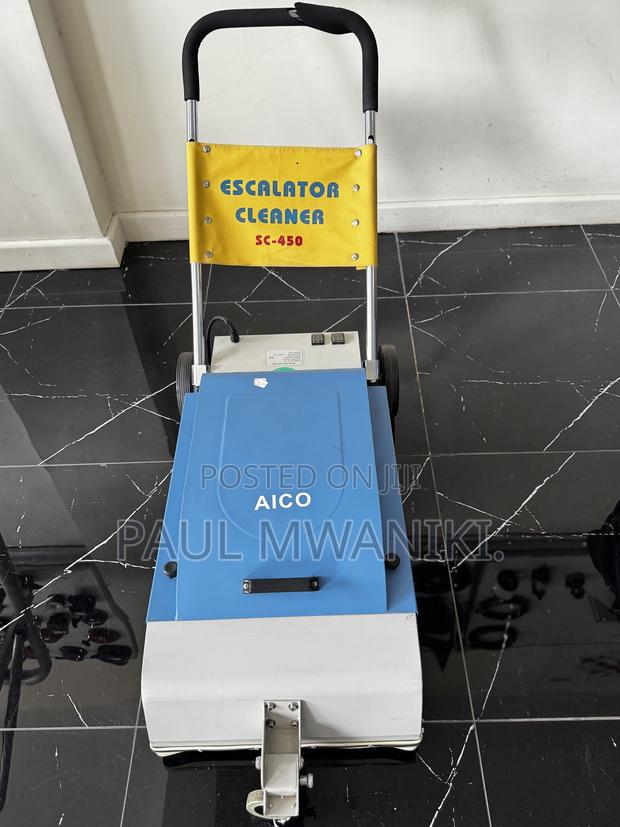 Escalator Cleaner