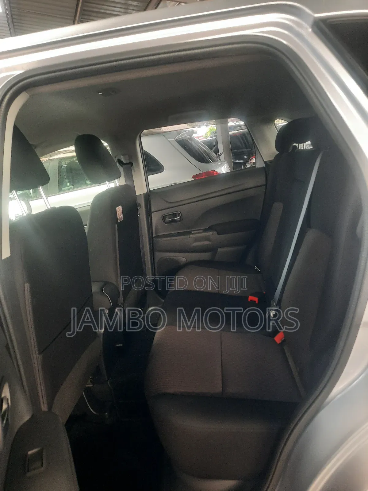 Mitsubishi RVR 2018 Silver