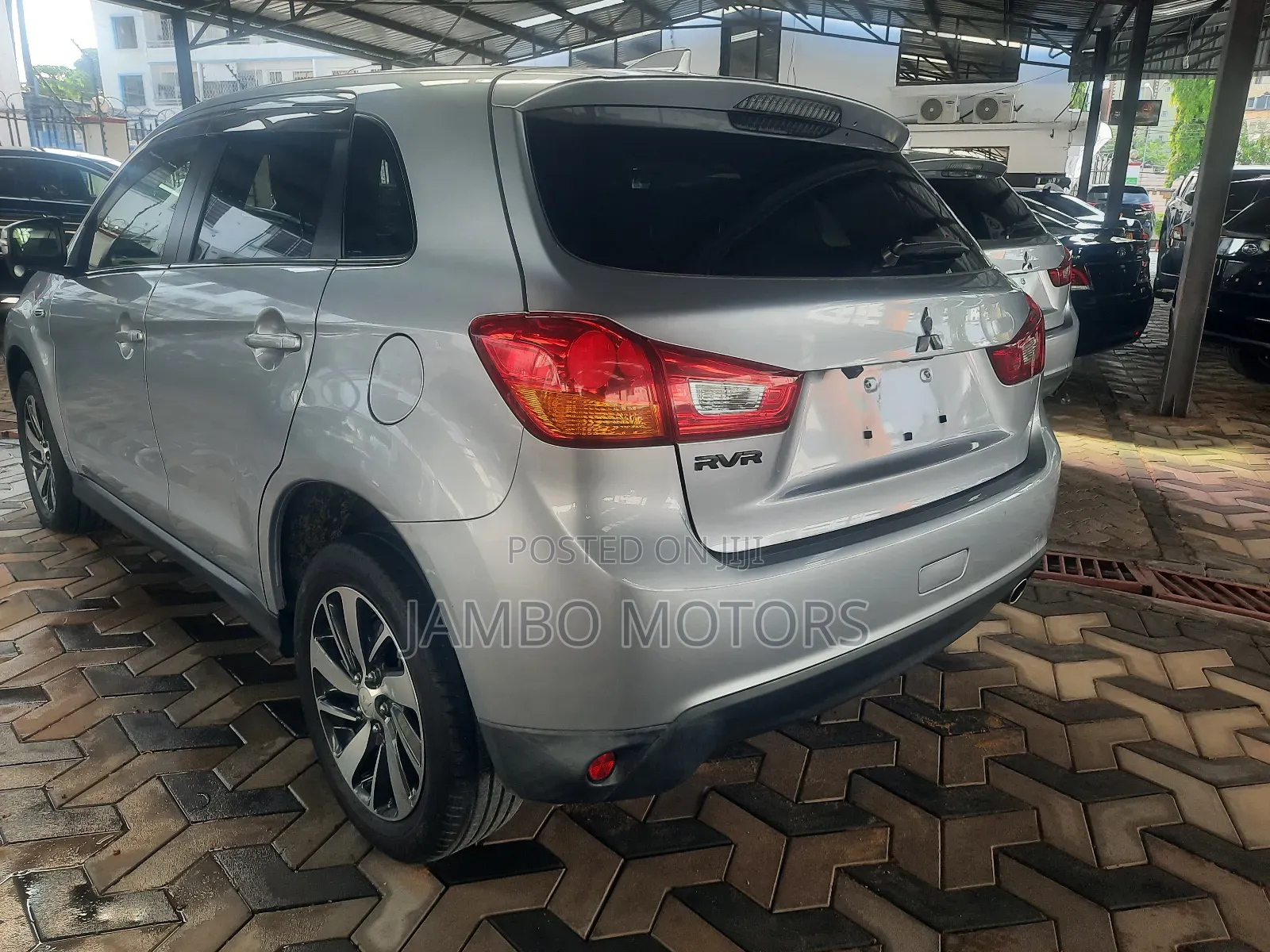 Mitsubishi RVR 2018 Silver