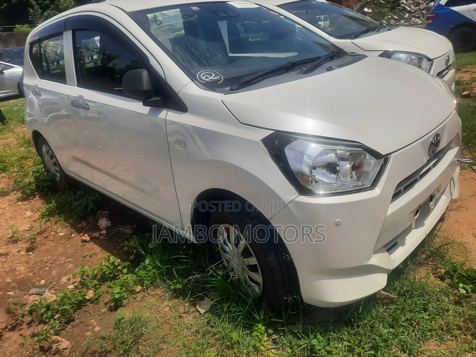 Toyota Pixis 2018 White