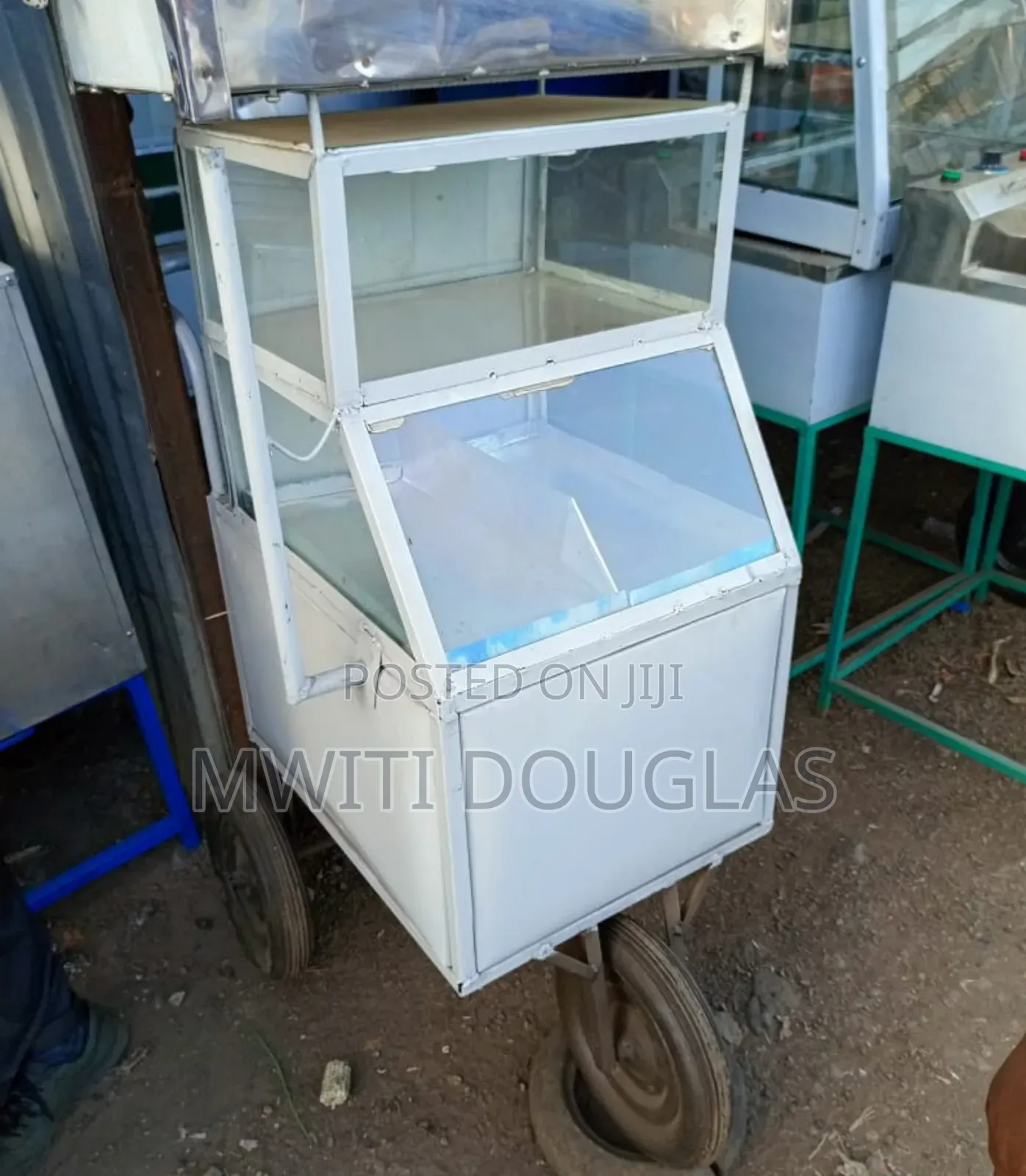 The Champion Two Layers Eggs Trolley
