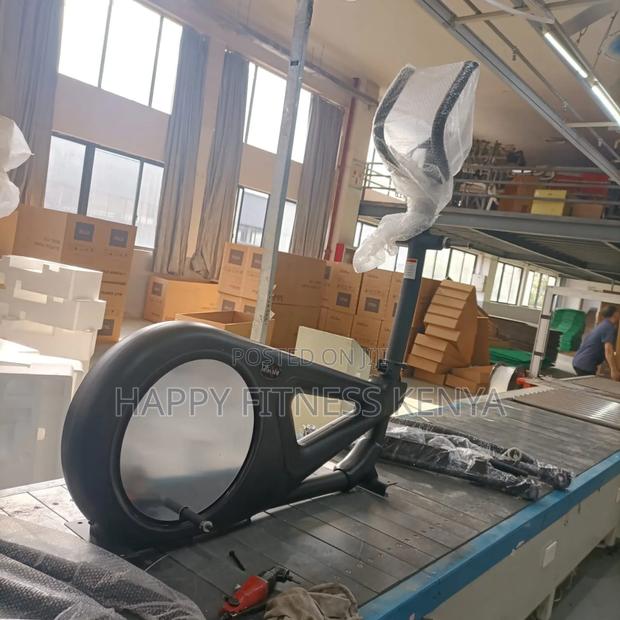 Intuition CT-02 Elliptical Crosstrainer - thumbnail 4