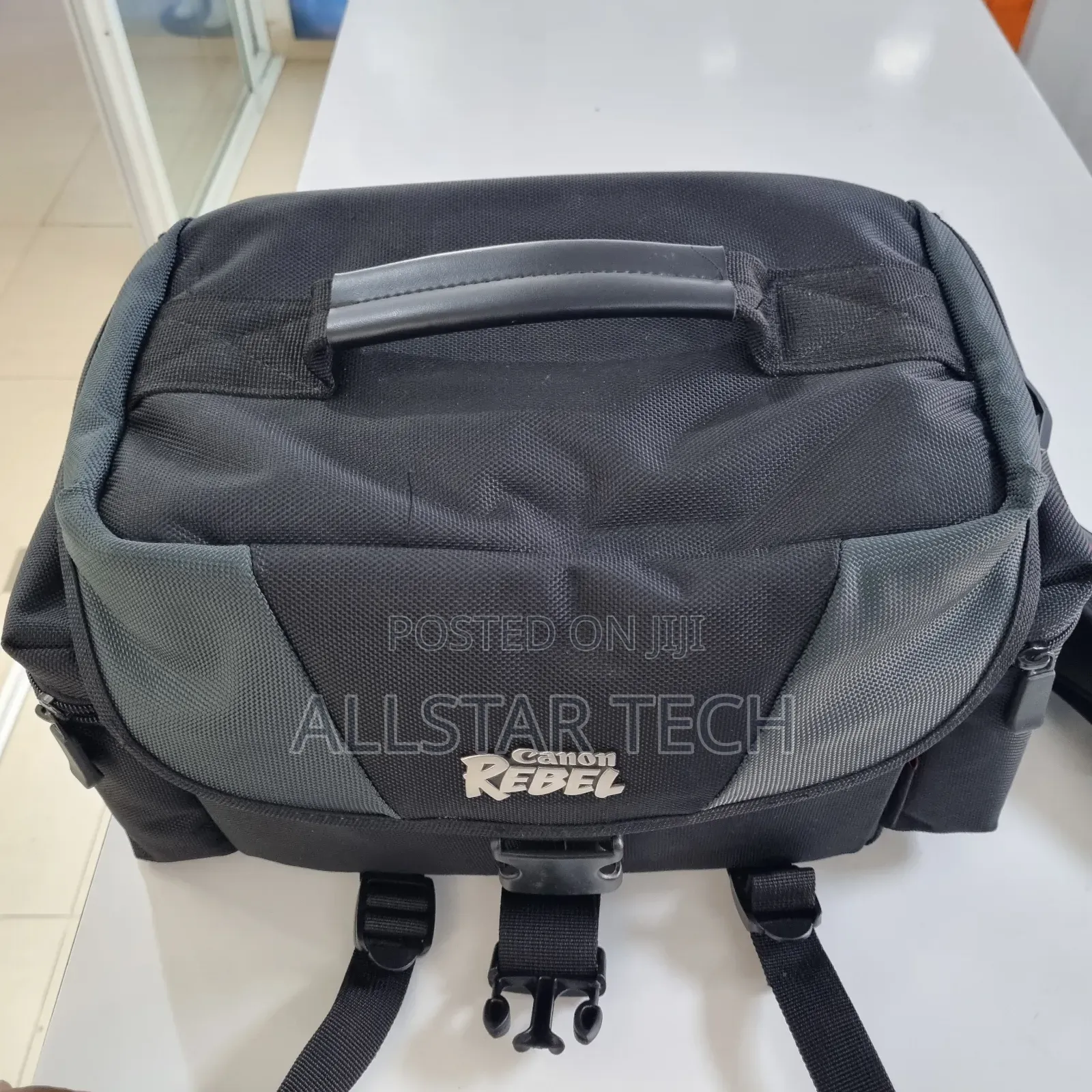 Canon Bag for DSLR Cameras