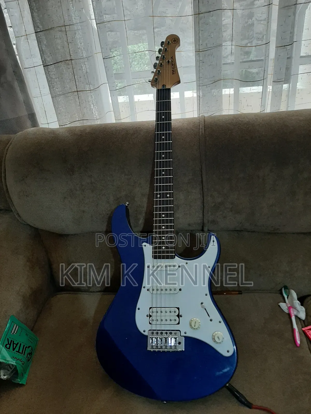 Yamaha Pacifica Blue