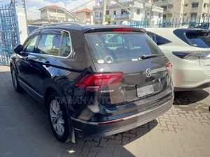 Volkswagen Tiguan 2017 Black