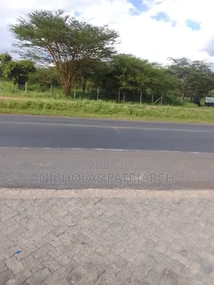 22 Acres Juja Touching Thika Highway Selling at 35m.Per Acre