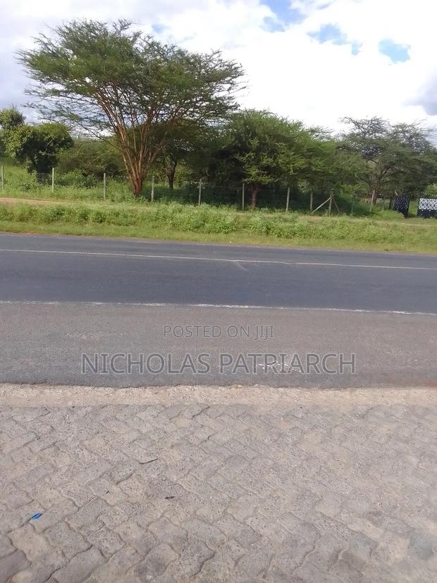 22 Acres Juja Touching Thika Highway Selling at 35m.Per Acre