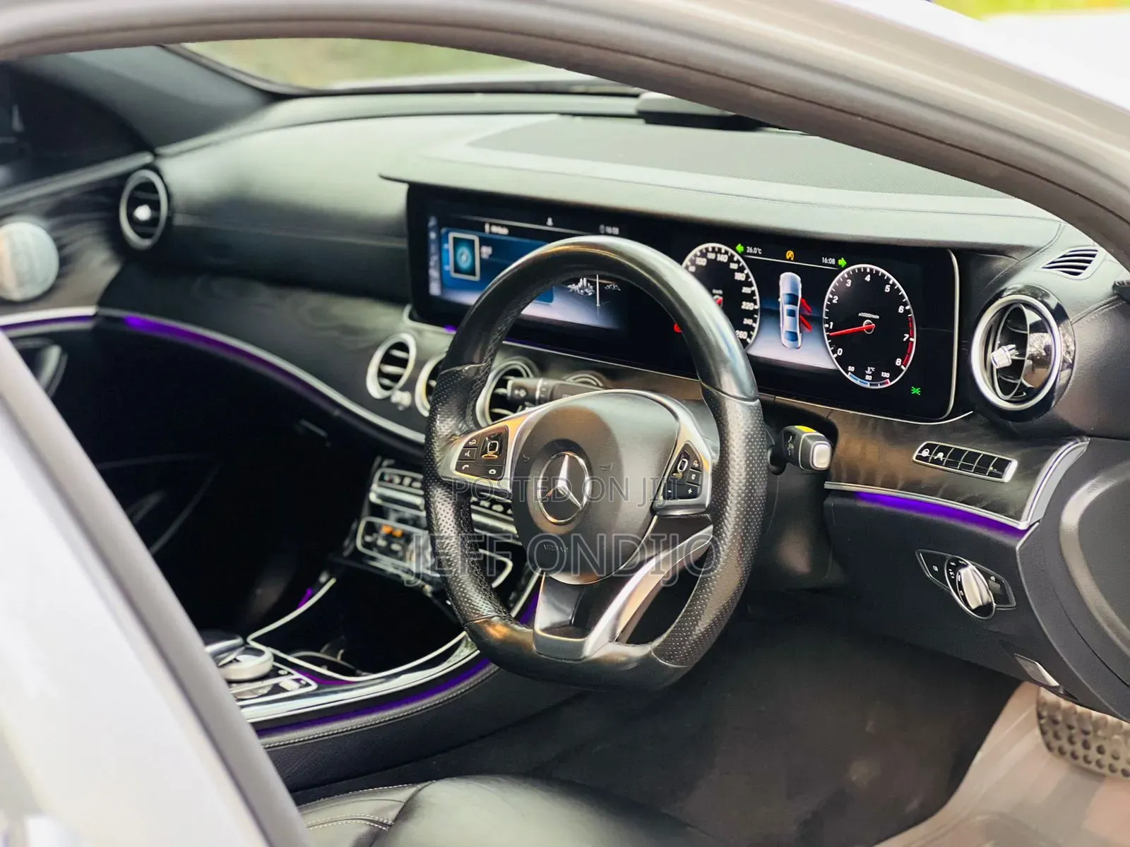 Mercedes-Benz E200 2016 Silver