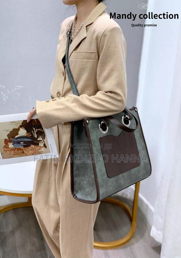 QUALITY Handbag With BACKPACK 4 Pieces - thumbnail 9