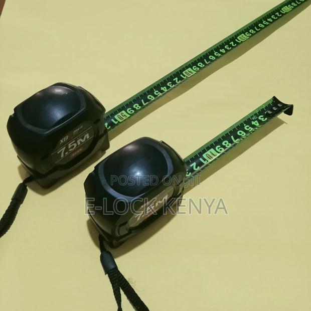 Good Reviews Tape Measure 7.5 Meters Long
