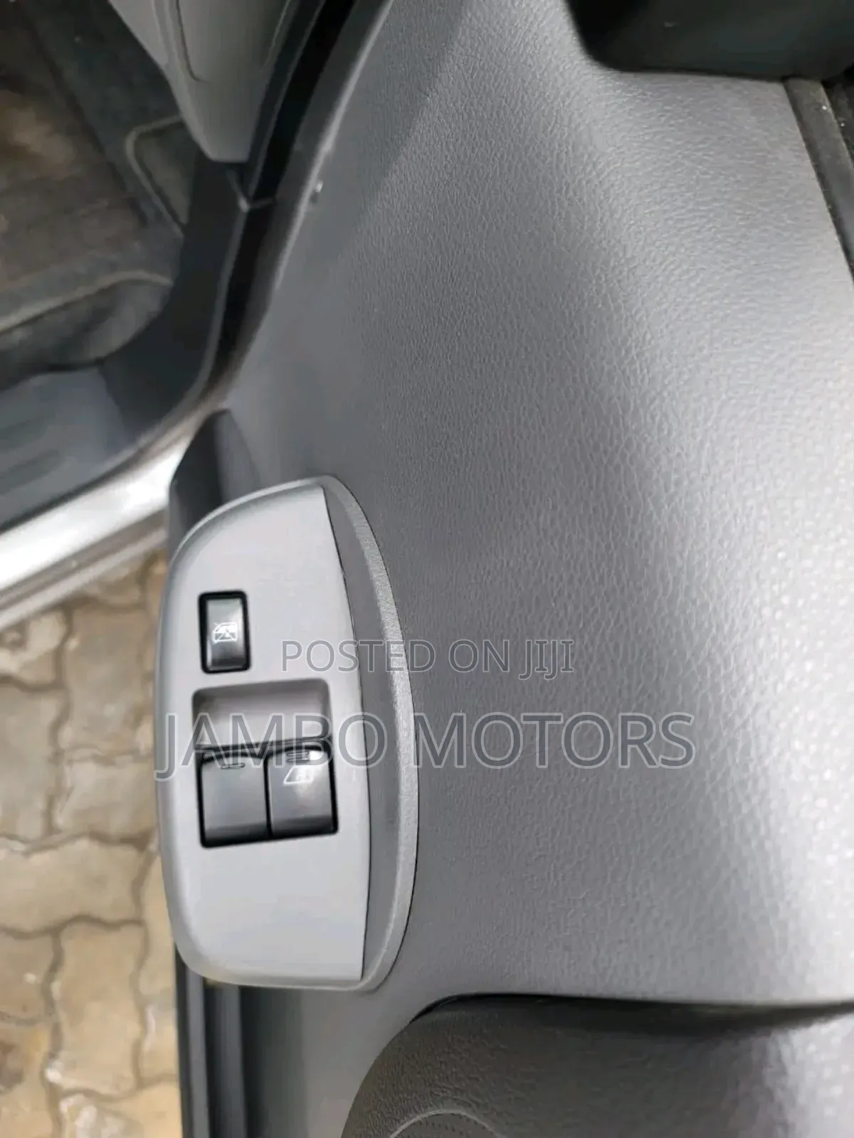 Nissan NV200 SV 2018 Gray