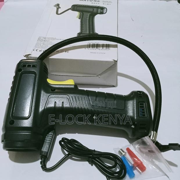 Car Tire/Wheels Air Compressor