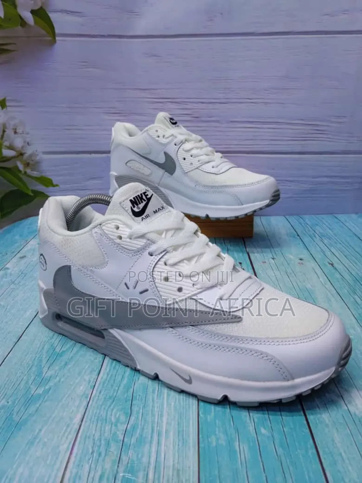 Airmax 90 Reverse Tick Sneakers