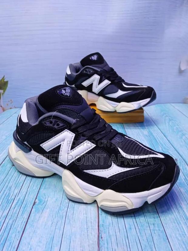 New Balance 9060 Men Sneakers - thumbnail 2