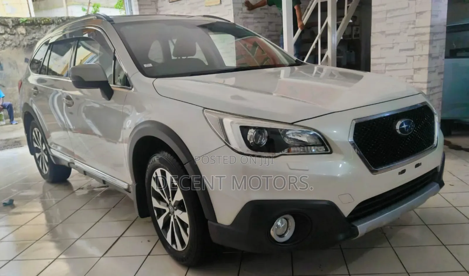 Subaru Outback 2.5i Touring AWD 2018 White