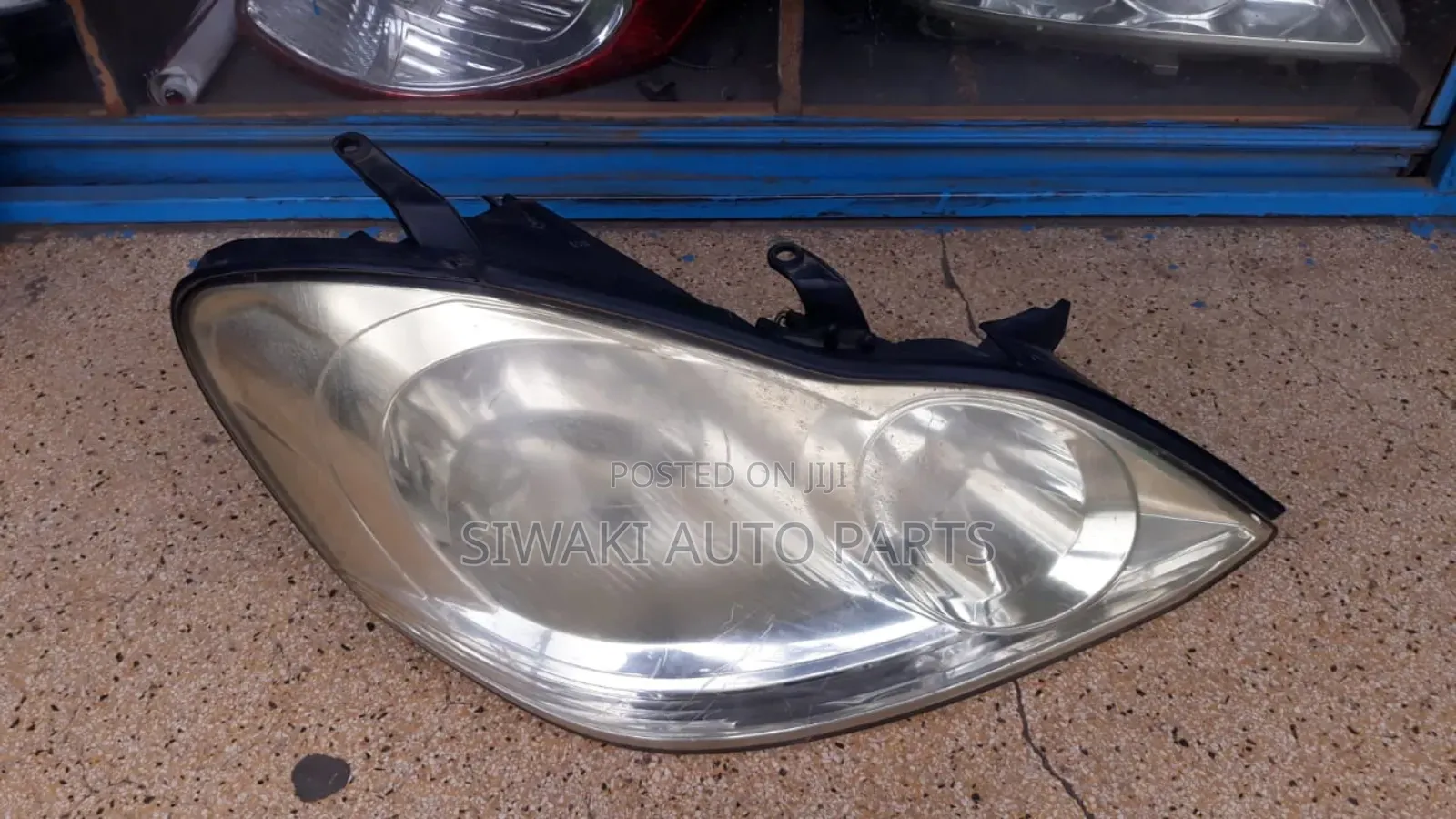 Toyota Ipsum 2006-2009 Headlight Xenon