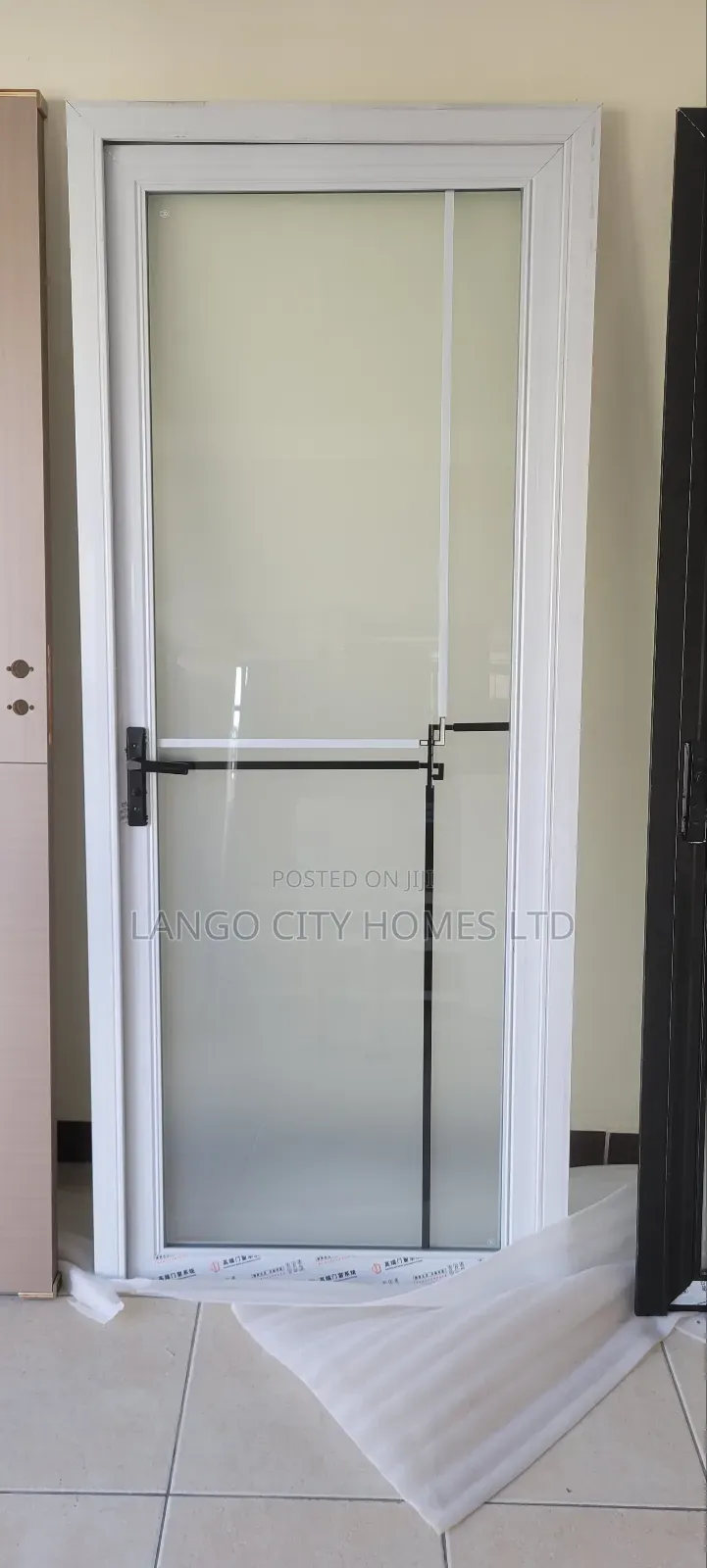 Opaque Glass Aluminium Bathroom Doors