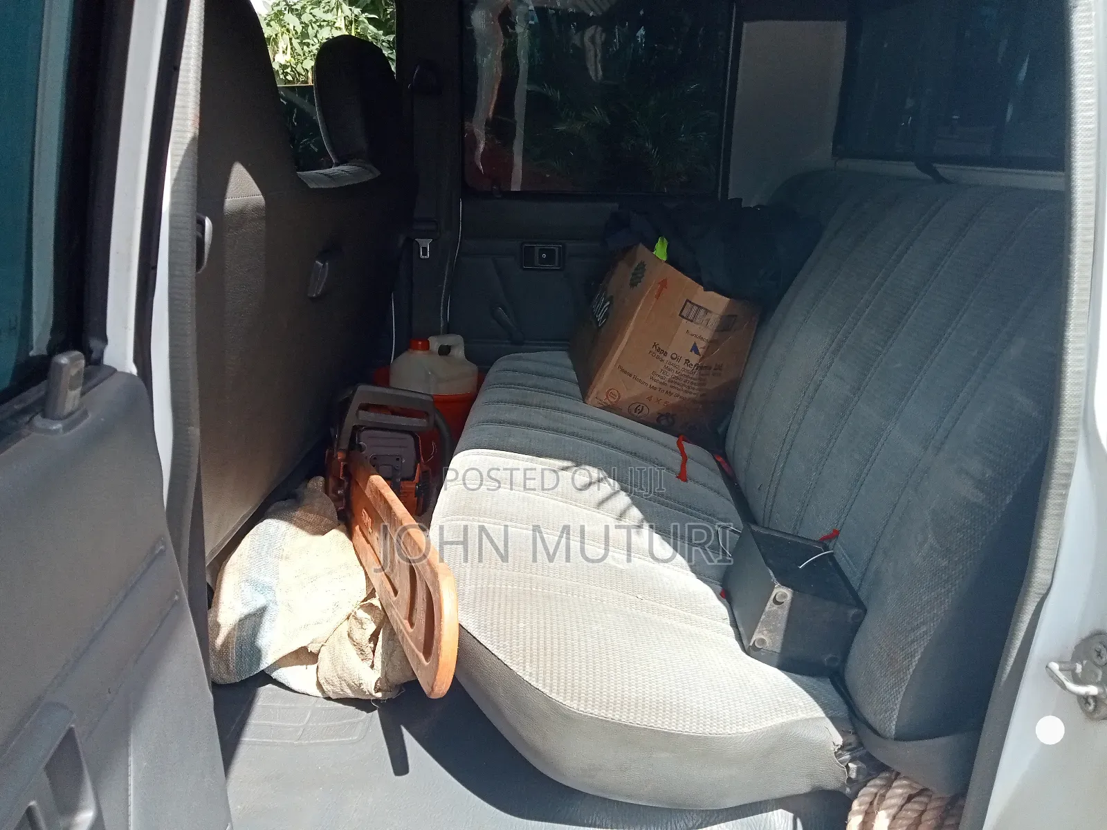 Toyota Hilux 1998 White