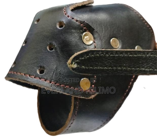 Tough Leather Dog Muzzle - thumbnail 4